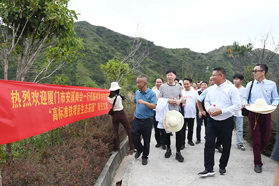 13 振興茶產業 媒體來助力  廈門市安溪商會組織媒體記者走進安溪茶鄉1087.png